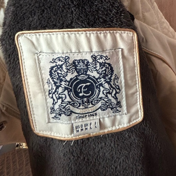 Esprit Beige Quilted Women's Puffer Jacket - Picture 5 of 8